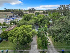 914 26th St in Orlando, FL - Foto de edificio - Building Photo