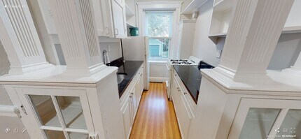 8 Gray St, Unit 1-3 in Cambridge, MA - Foto de edificio - Building Photo