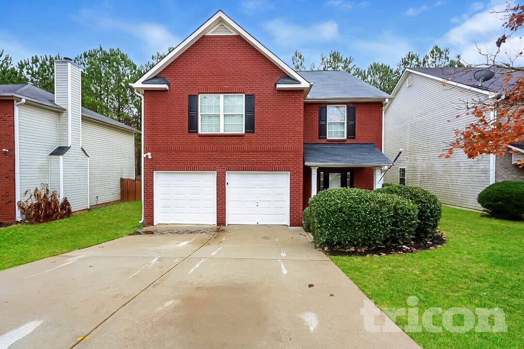 4003 Riverside Pkwy in Decatur, GA - Foto de edificio