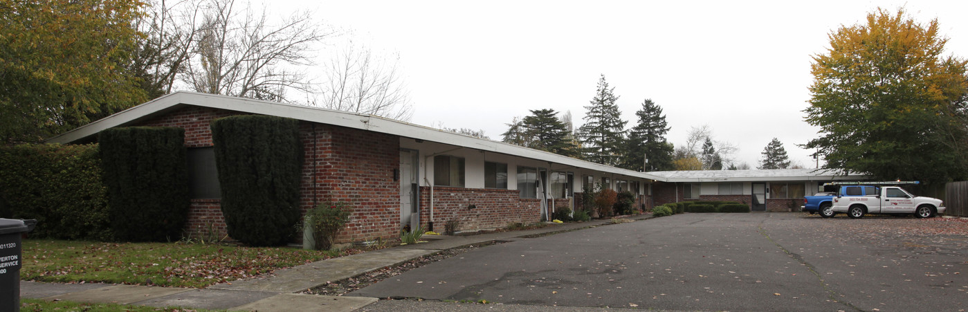 4850 SW Tucker Ave in Beaverton, OR - Building Photo