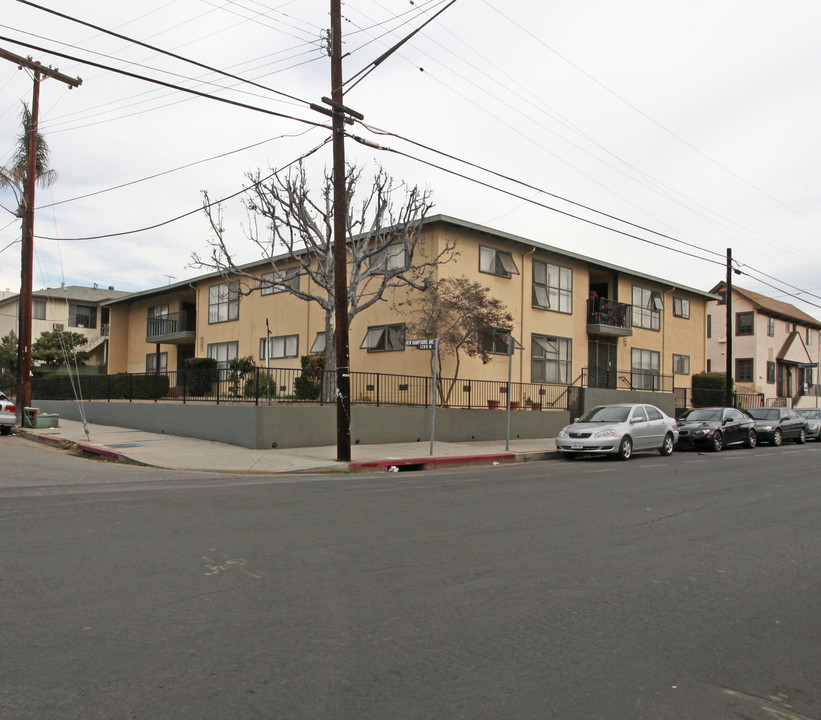 4729-4735 Lexington Ave in Los Angeles, CA - Building Photo