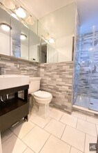 BARROW ST., Unit 1D in New York, NY - Building Photo - Building Photo