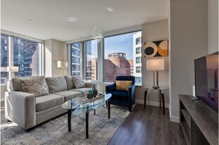 5 Fan Pier Boulevard in Boston, MA - Building Photo