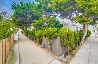 732 Kennebeck Ct in San Diego, CA - Building Photo - Building Photo