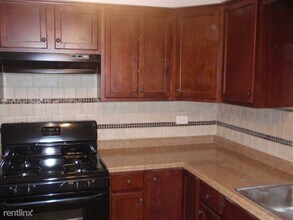 6440 W Montrose Ave in Harwood Heights, IL - Building Photo - Building Photo