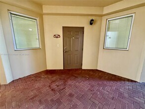 10805 NW 89th Terrace in Doral, FL - Building Photo - Building Photo