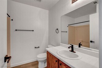 5998 Jagged Cut St in Henderson, NV - Building Photo - Building Photo