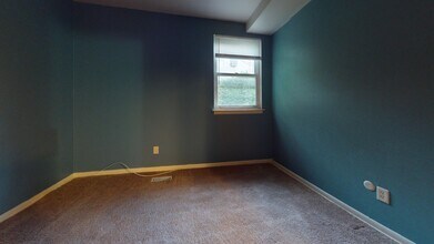 717 Red Lion Rd in Philadelphia, PA - Building Photo - Building Photo