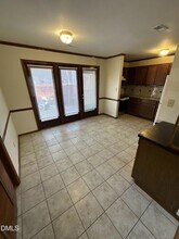 4708 Courtside Pl, Unit D in Raleigh, NC - Foto de edificio - Building Photo