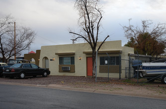 Desert Wells Apartments in Mesa, AZ - Building Photo - Building Photo