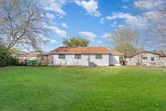 419 Samuel St in San Antonio, TX - Building Photo - Building Photo
