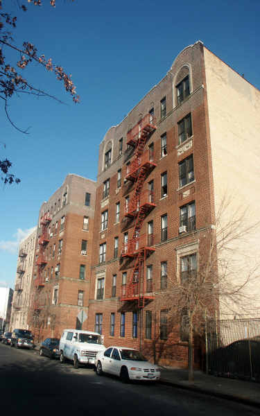 1920 Walton Ave in Bronx, NY - Building Photo