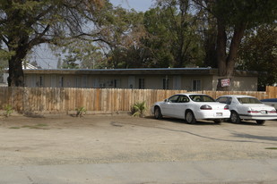1931-1951 Atwater Blvd in Atwater, CA - Building Photo