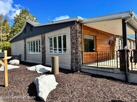 3884 PA-115 in Blakeslee, PA - Building Photo