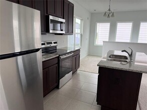 2951 Sailhouse Dr in St. Cloud, FL - Building Photo - Building Photo