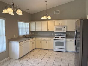 2444 Tandori Cir in Orlando, FL - Building Photo - Building Photo