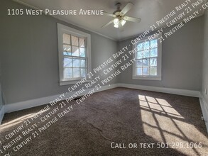 1105 W Pleasure Ave in Searcy, AR - Foto de edificio - Building Photo