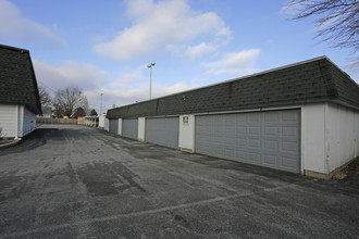 3012-3024 N Woodbine Ter in Peoria, IL - Building Photo - Building Photo