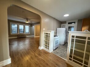 2816 Broadway Ave in Dormont, PA - Building Photo - Building Photo