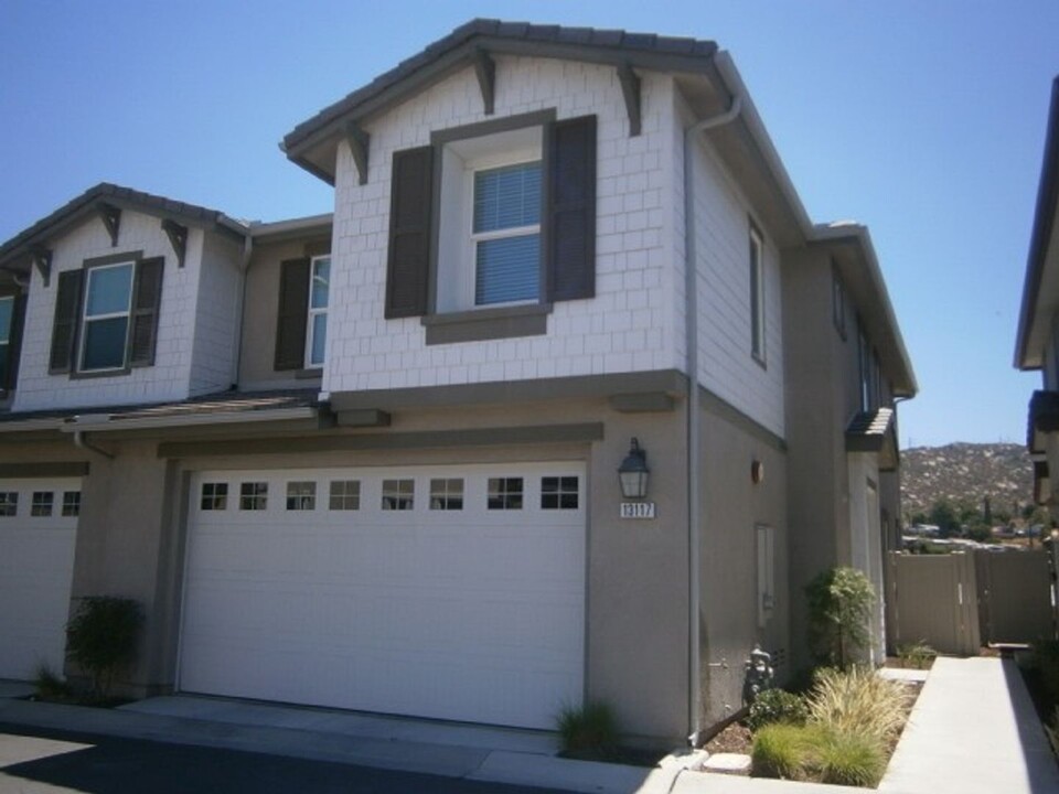 13117 Beacon View Ln in Lakeside, CA - Building Photo