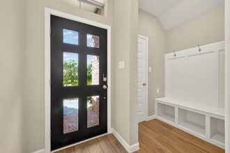 381 Andes Dr in Montgomery, TX - Building Photo - Building Photo