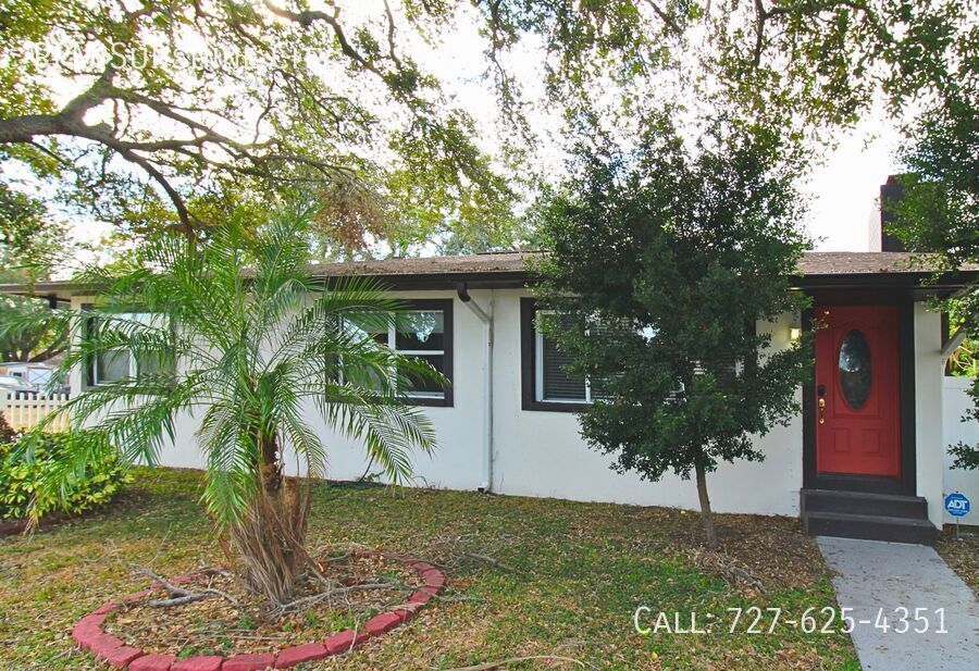 3618 Sarah St in Tampa, FL - Building Photo