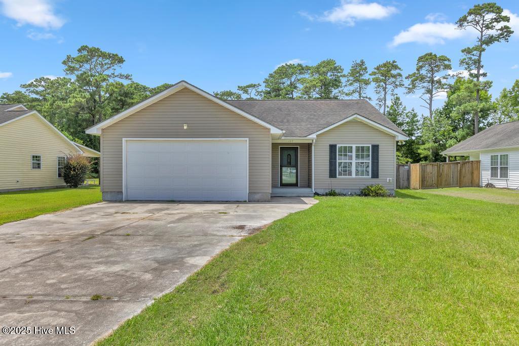 187 Norris Rd in Swansboro, NC - Foto de edificio