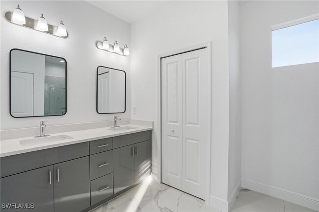 property at 406 Genoa Ave S