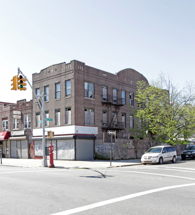 2150 Bath Ave in Brooklyn, NY - Building Photo