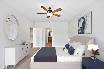 Legacy at the Park Apartments in Burlington, NC - Foto de edificio - Building Photo