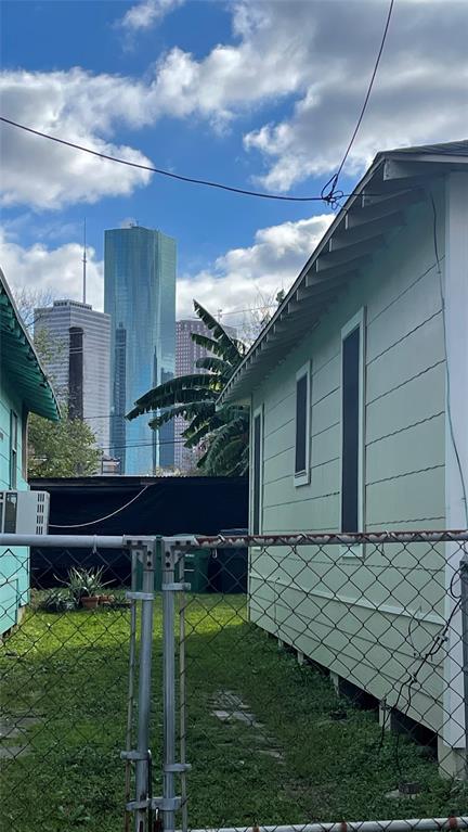 1107 Edwards St in Houston, TX - Building Photo - Building Photo