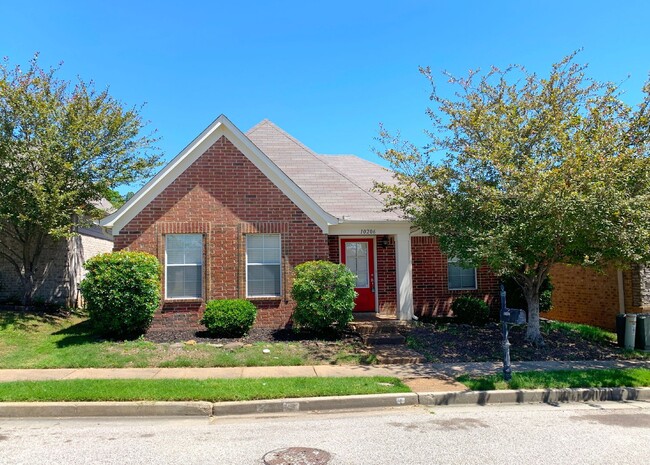 10206 Evening Hill Dr in Memphis, TN - Building Photo - Building Photo