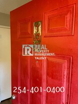 1214 Baylor Ave in Waco, TX - Building Photo