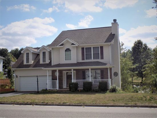 1405 Ashford Ct in Blacksburg, VA - Foto de edificio