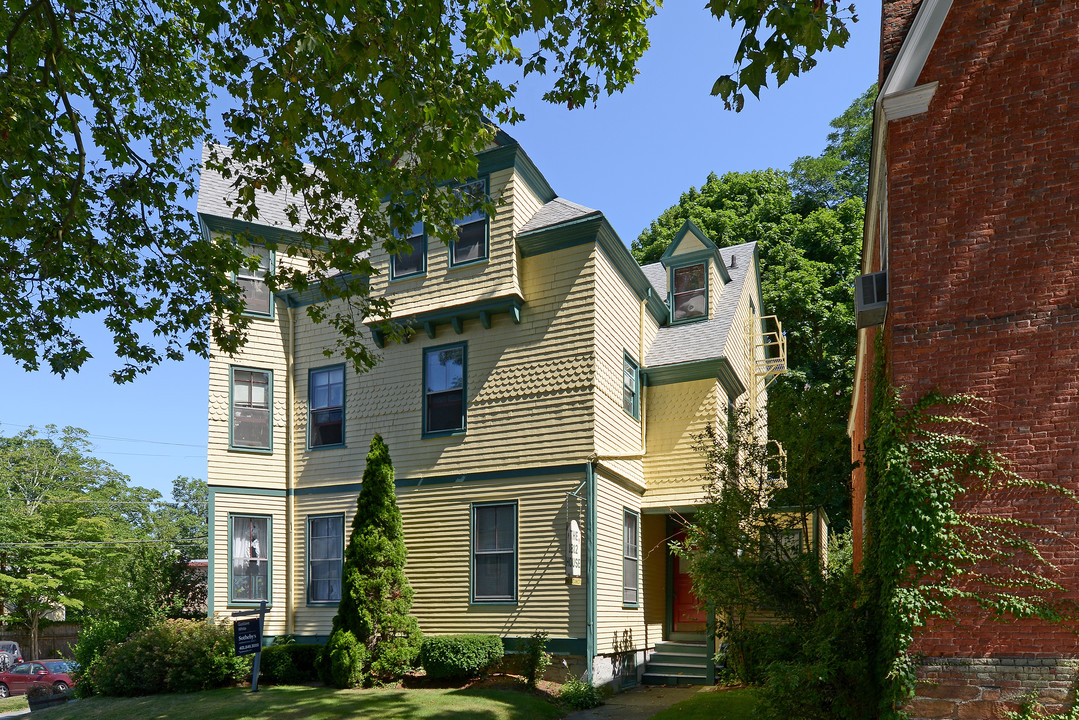 The Park House in Newport, RI - Building Photo