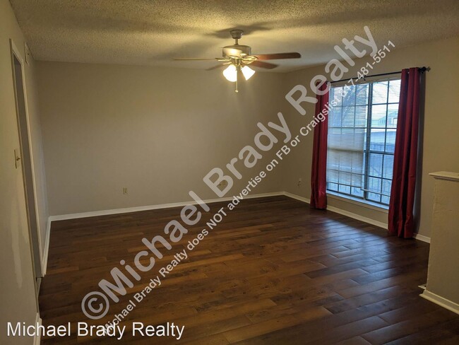 228 Vista Way photo'