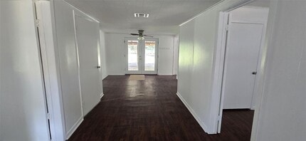 2266 Young Rd in Livingston, TX - Building Photo - Building Photo