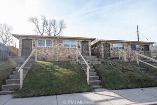 823 Iowa St in Indianapolis, IN - Building Photo