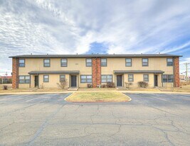1501 E Bradley Ave in Ponca City, OK - Building Photo