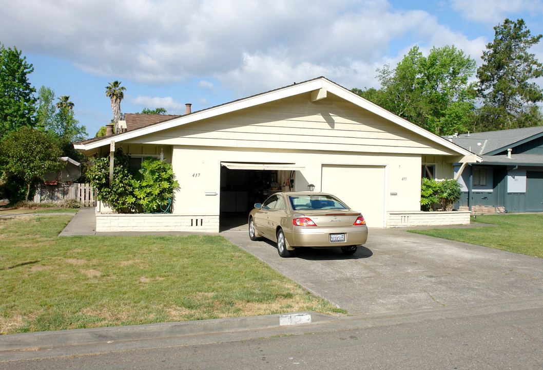 417 Pheasant Ln in Santa Rosa, CA - Building Photo