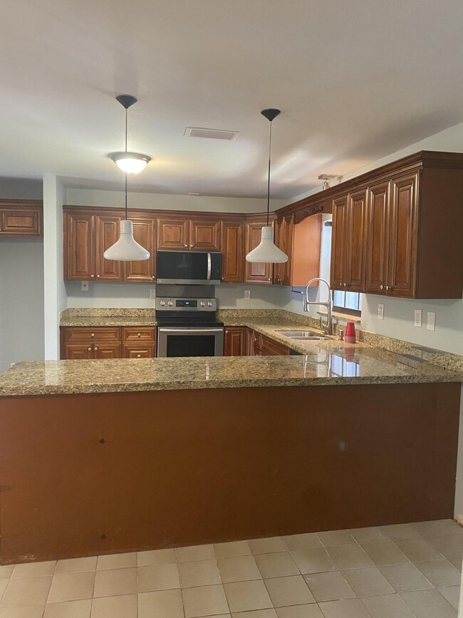 118 Mayorca Ct in Royal Palm Beach, FL - Building Photo - Building Photo