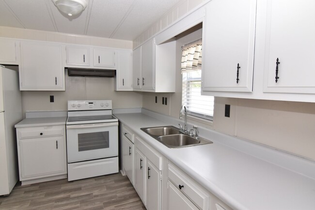 property at 3644 Hunter Hill Rd