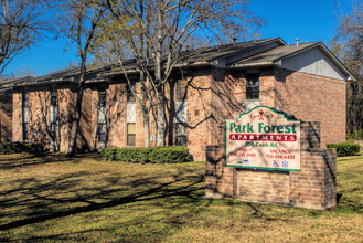 Park Forest Apartments in Liberty, TX - Building Photo - Building Photo