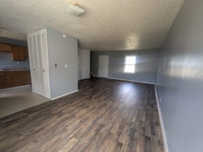 14 N Ritchie Ave in Ravenswood, WV - Building Photo - Building Photo
