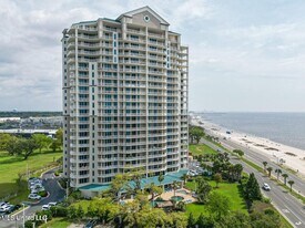 2668 Beach Blvd in Biloxi, MS - Building Photo