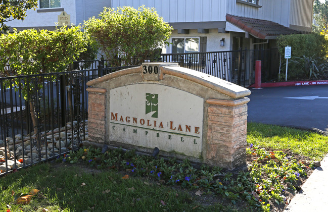 Union Station Apartments in Campbell, CA - Building Photo - Building Photo