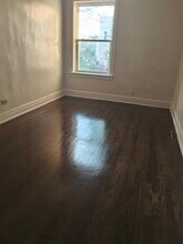 4117 W Wilcox St, Unit 1 in Chicago, IL - Foto de edificio - Building Photo