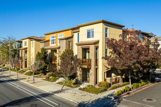 Centered on Capitol in San Jose, CA - Building Photo - Primary Photo