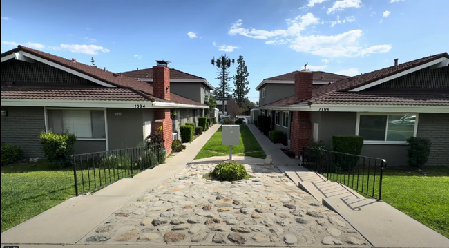 1394 Springfield St in Upland, CA - Building Photo - Building Photo