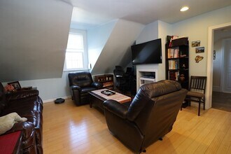 44 Ashland St in Medford, MA - Building Photo - Building Photo